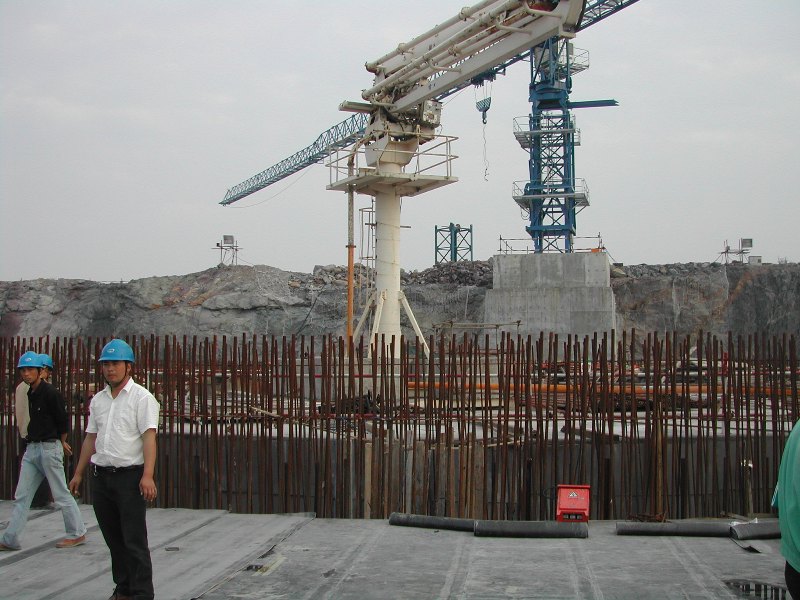 葛南公司監(jiān)測儀器在浙江秦山核電站主堆基座
