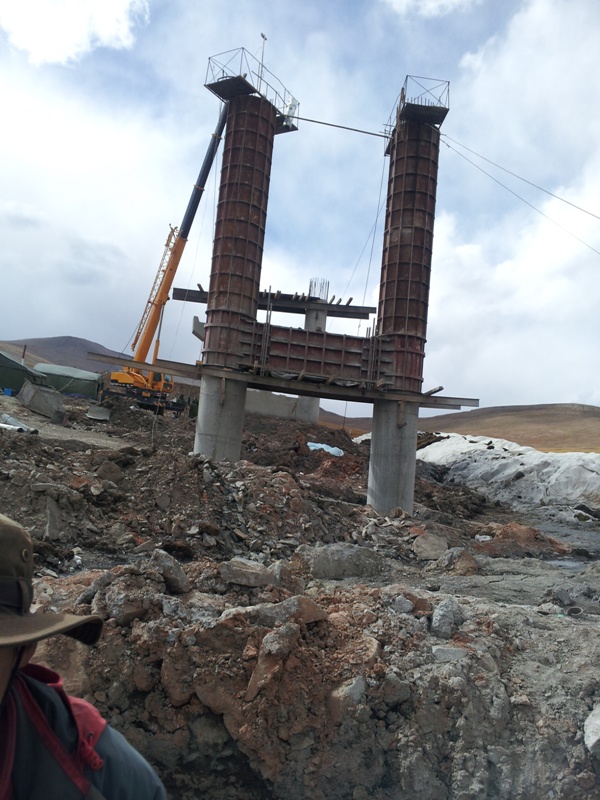 葛南公司儀器在青海玉樹災(zāi)后重建6座高速路橋施工監(jiān)測